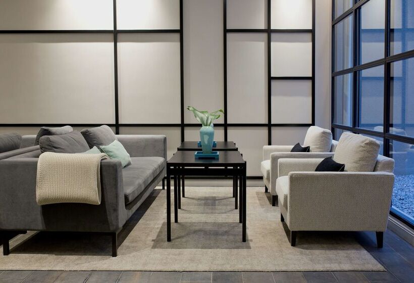 هتل NH Collection Buenos Aires Crillon