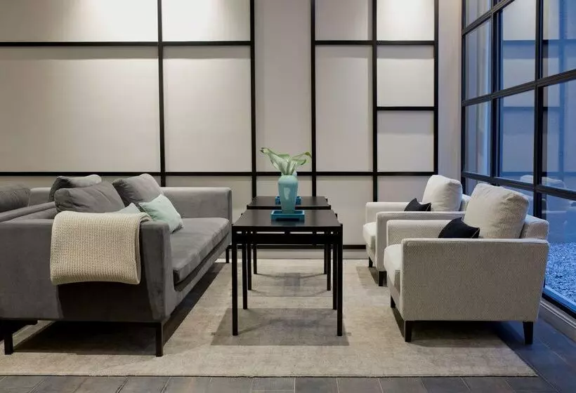 هتل NH Collection Buenos Aires Crillon