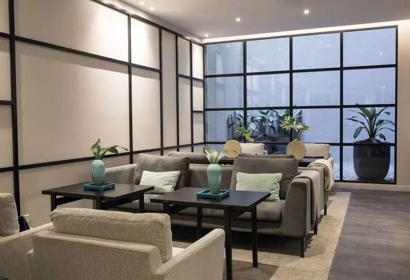 هتل NH Collection Buenos Aires Crillon