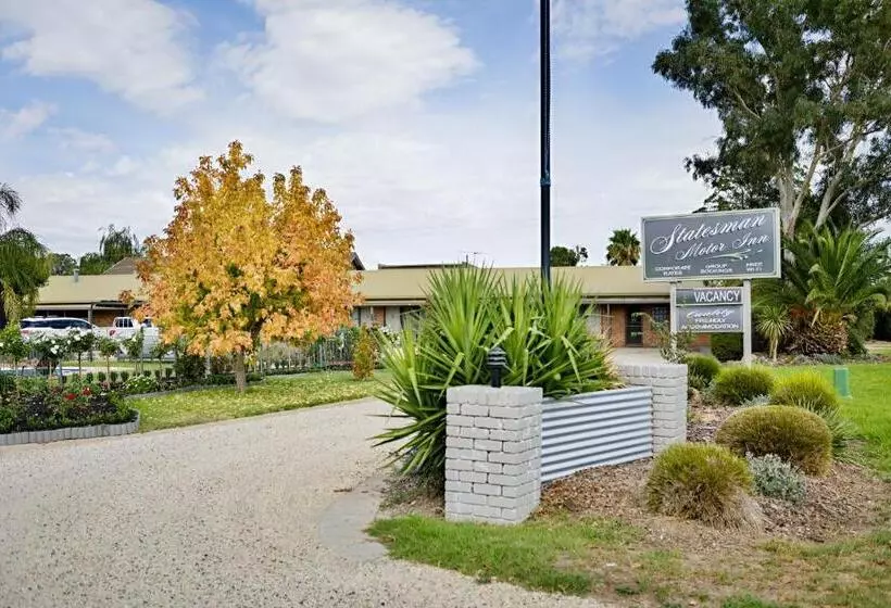 فندق Statesman Motor Inn