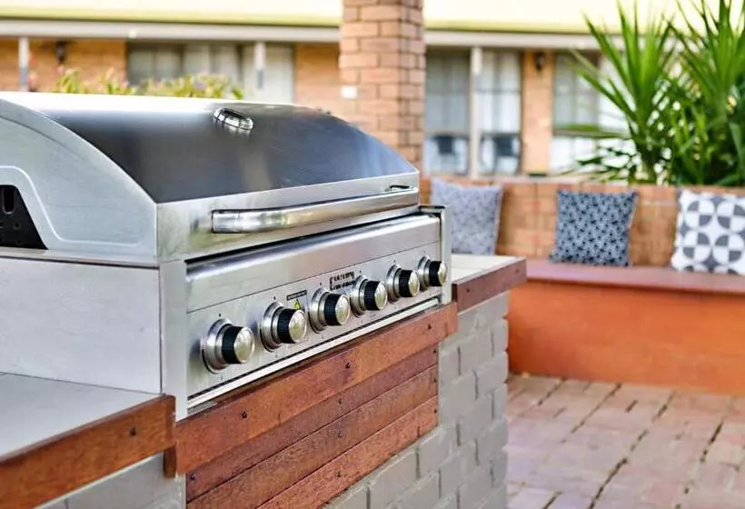 فندق Statesman Motor Inn