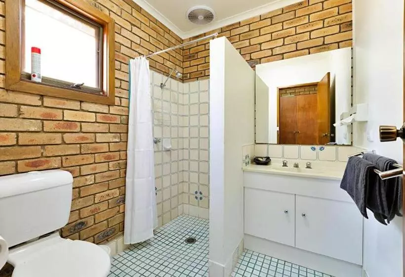 فندق Statesman Motor Inn