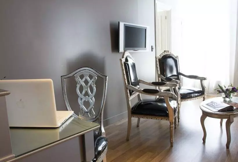 فندق Unique Executive Central