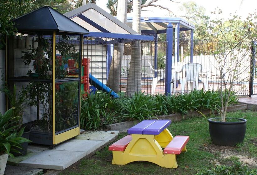 Coachman Motel And Holiday Units