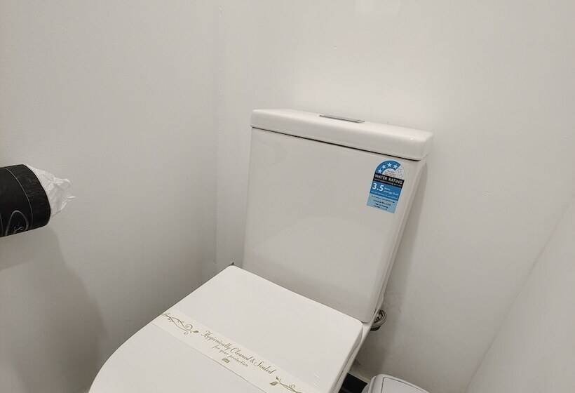 Coachman Motel And Holiday Units