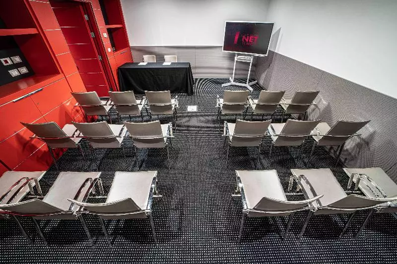 Hamilton Lakeside Motel