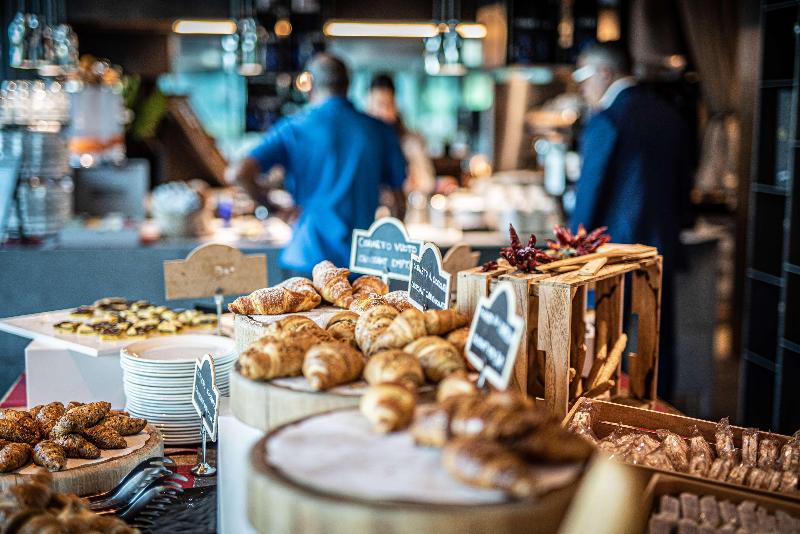 Hamilton Lakeside Motel