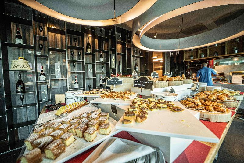 Hamilton Lakeside Motel