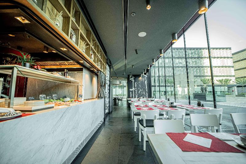 Hamilton Lakeside Motel