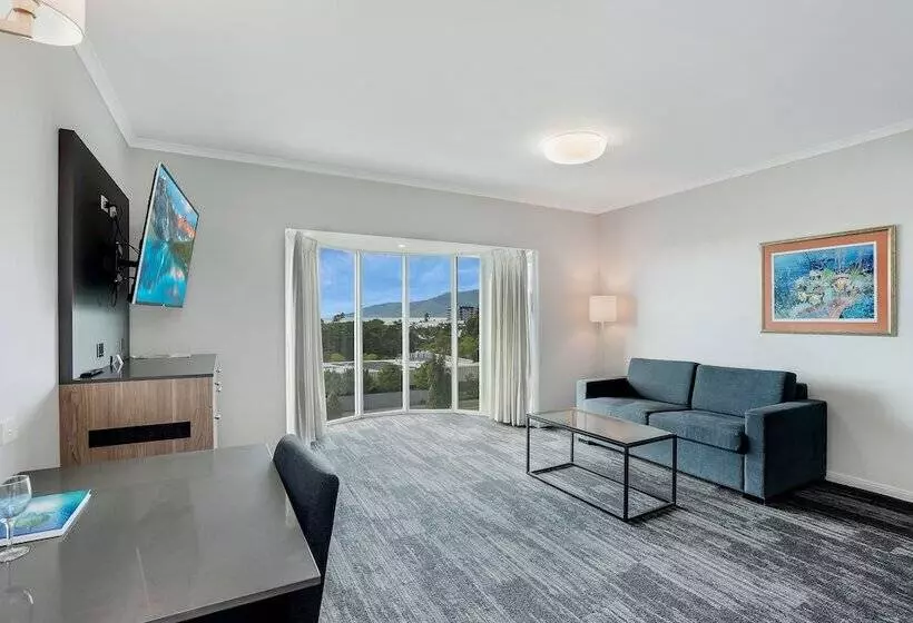 בית מלון כפרי Cairns Sheridan