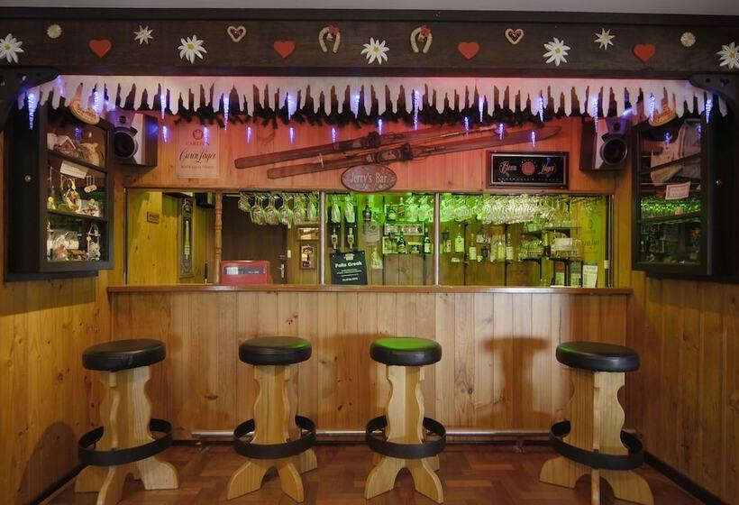 فندق Karelia Alpine Lodge