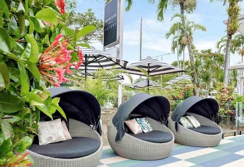 هتل Mercure Cairns
