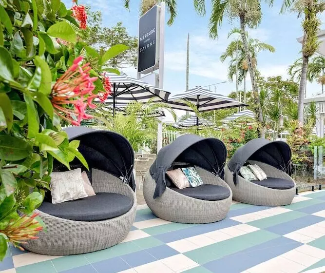 هتل Mercure Cairns
