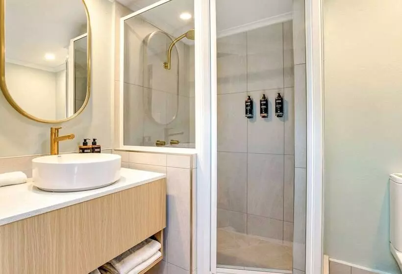 هتل Mercure Cairns