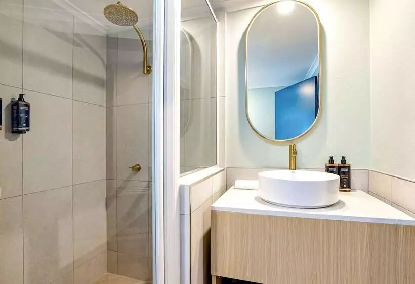 هتل Mercure Cairns