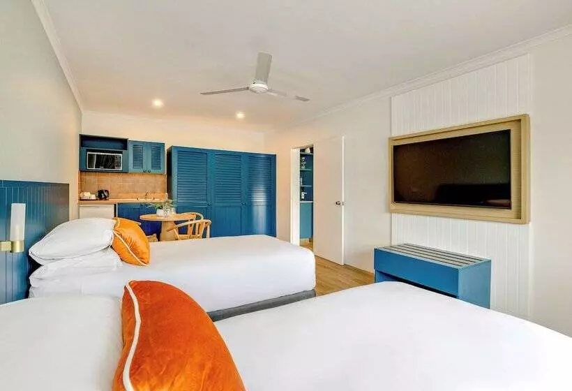هتل Mercure Cairns