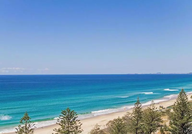 Отель Oceana On Broadbeach