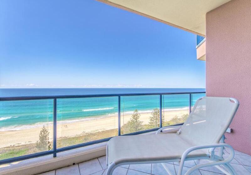 Hotel Oceana On Broadbeach