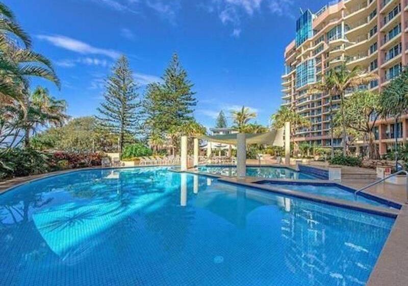 Hotel Oceana On Broadbeach