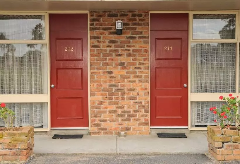 בית מלון כפרי Peninsula Motor Inn