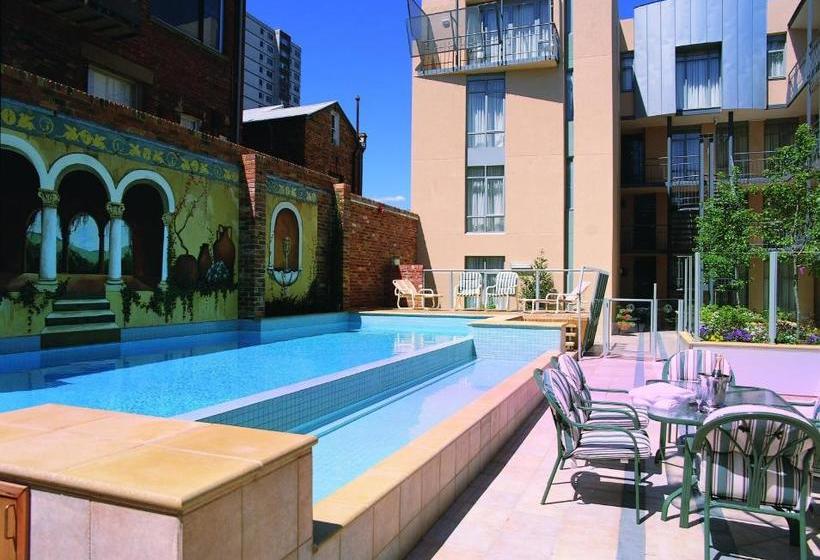 Metropole  Apartments