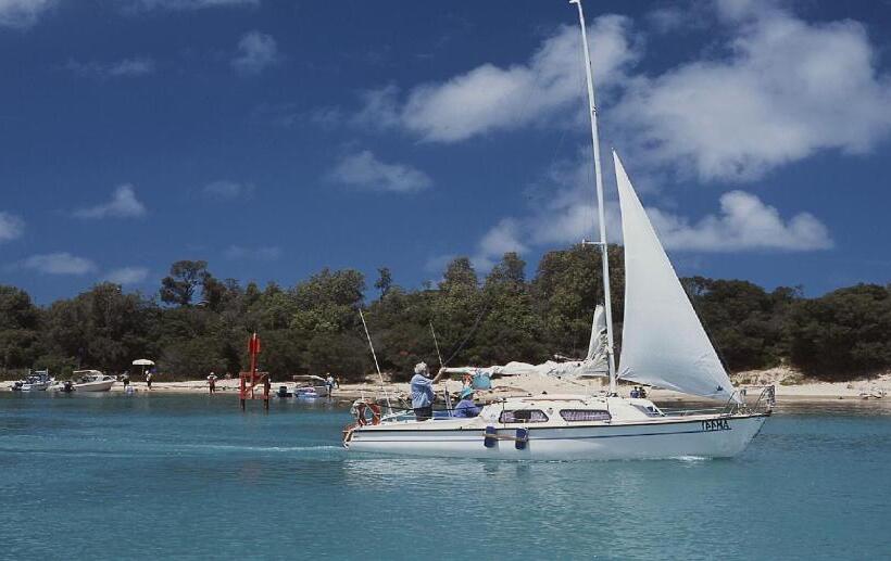 モーテル Lakes Entrance Waterfront Cottages With King Beds