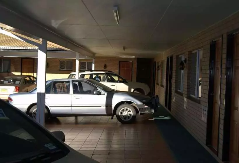 호텔 Settlers Motor Inn