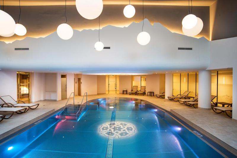 فندق österreichischer Hof Im Bademantel Direkt In Die Alpentherme