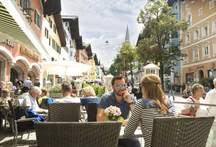 هتل Tiefenbrunner