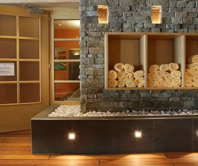 هتل Tiefenbrunner