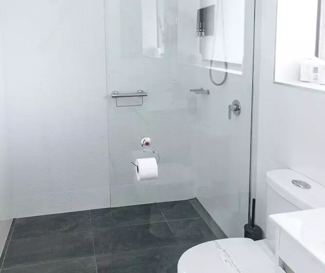 호텔 Tropicana Motor Inn