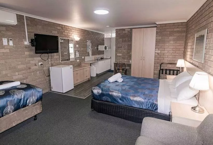 호텔 Tropicana Motor Inn