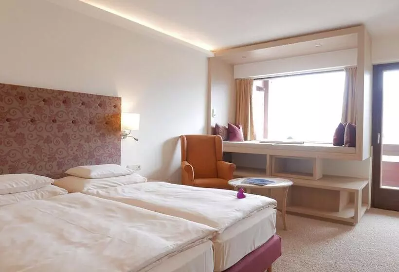 Alpin  Das Sporthotel   Ski In Ski Out Cityxpress, Summercard Included