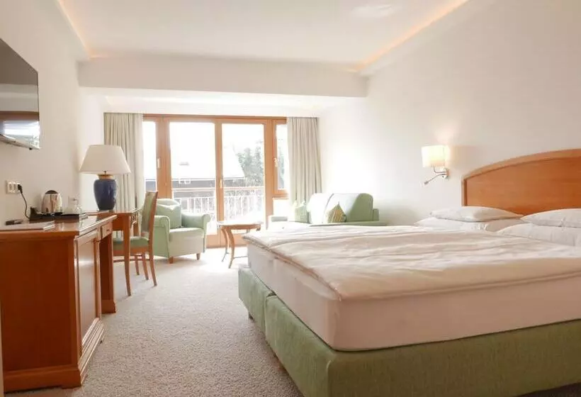 Alpin  Das Sporthotel   Ski In Ski Out Cityxpress, Summercard Included