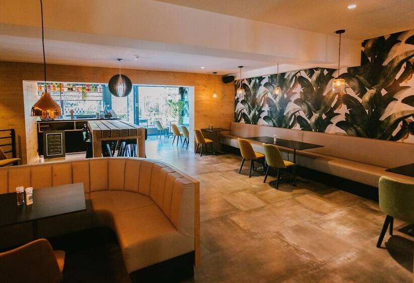 هتل Le Val D'arimont