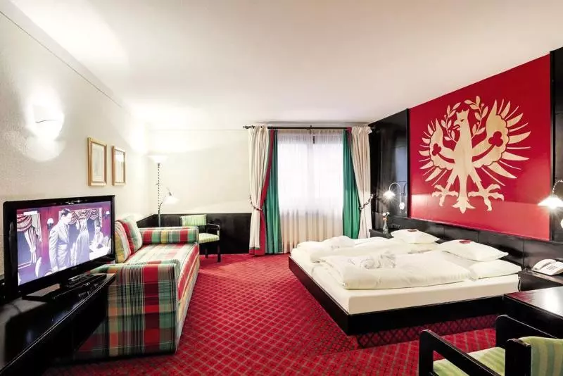 ホテル Schrofenstein