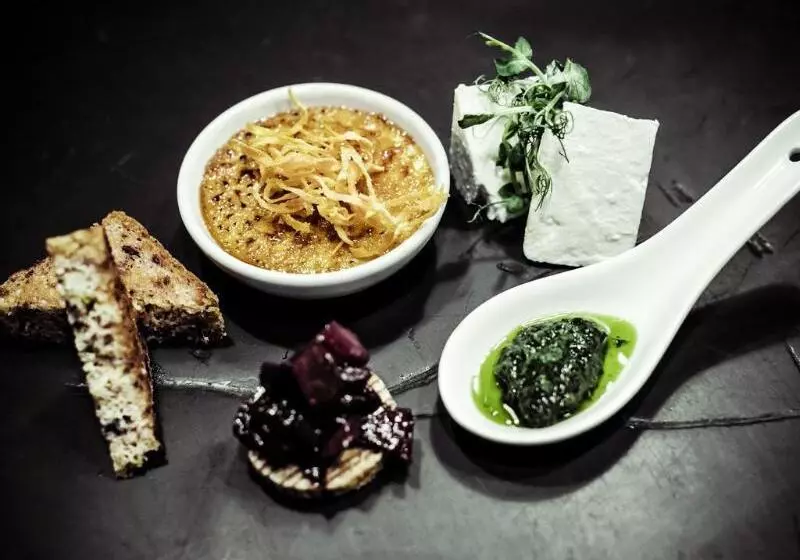 ホテル Schrofenstein