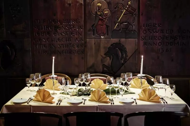 ホテル Schrofenstein