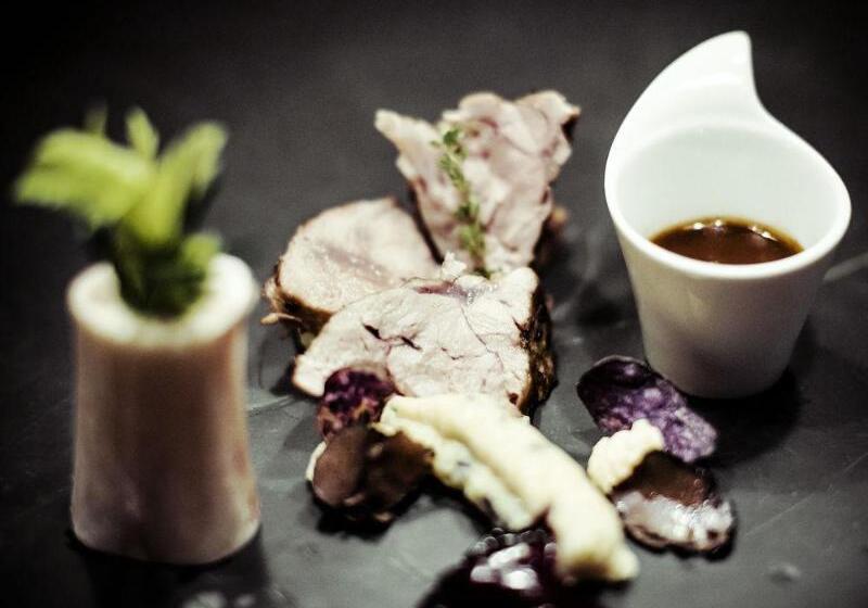 酒店 Schrofenstein