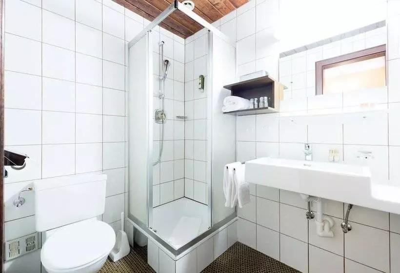 ホテル Schrofenstein