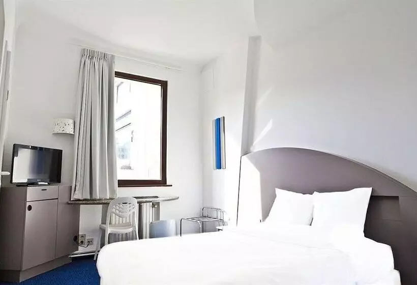 هتل Siru Brussels