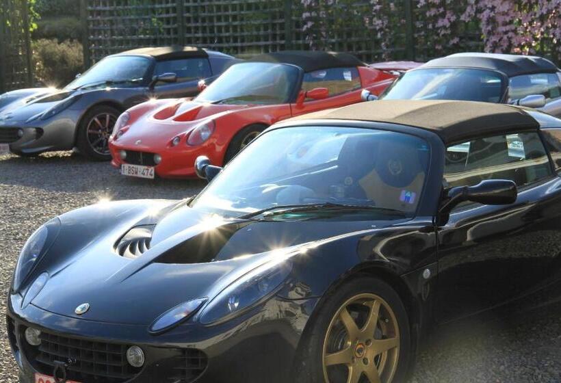 فندق Annandale Arms