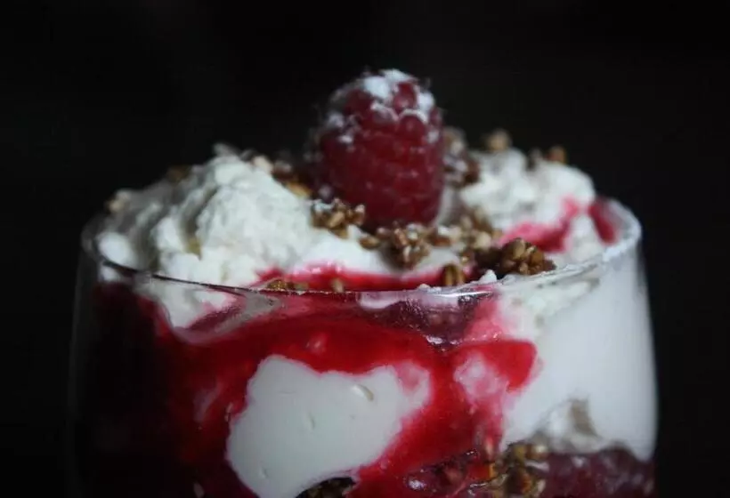 هتل Annandale Arms