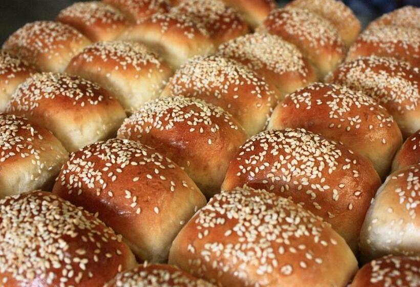 فندق Annandale Arms