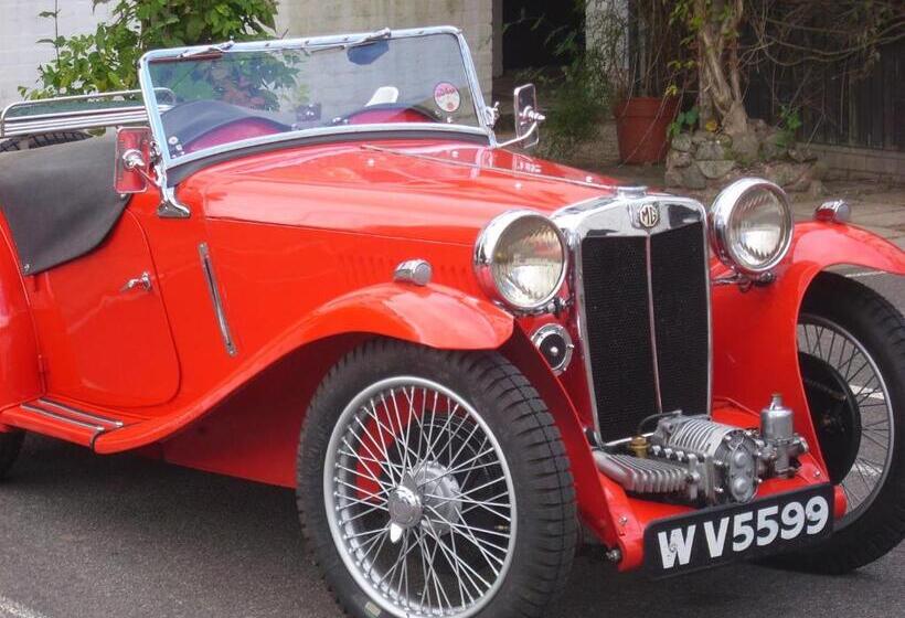 فندق Annandale Arms