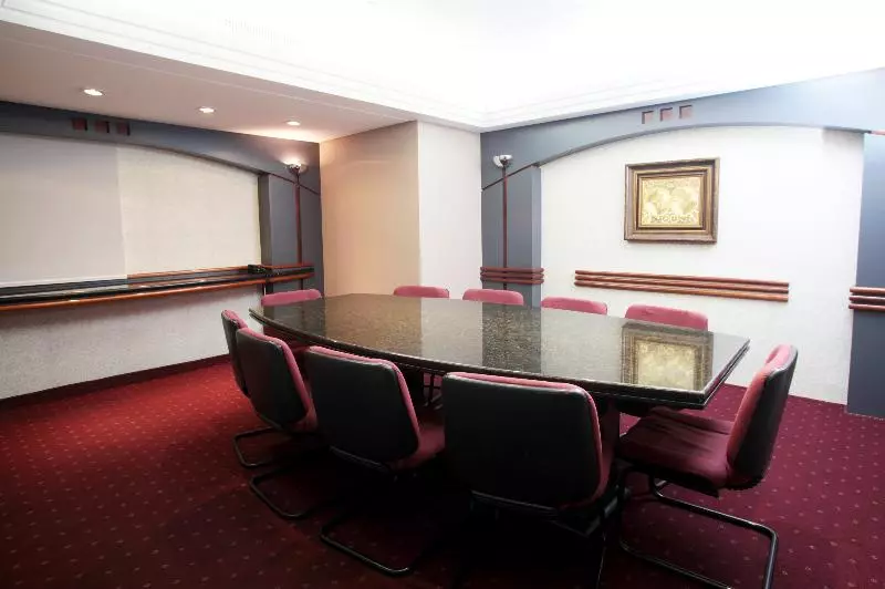 호텔 Bourbon Londrina Business