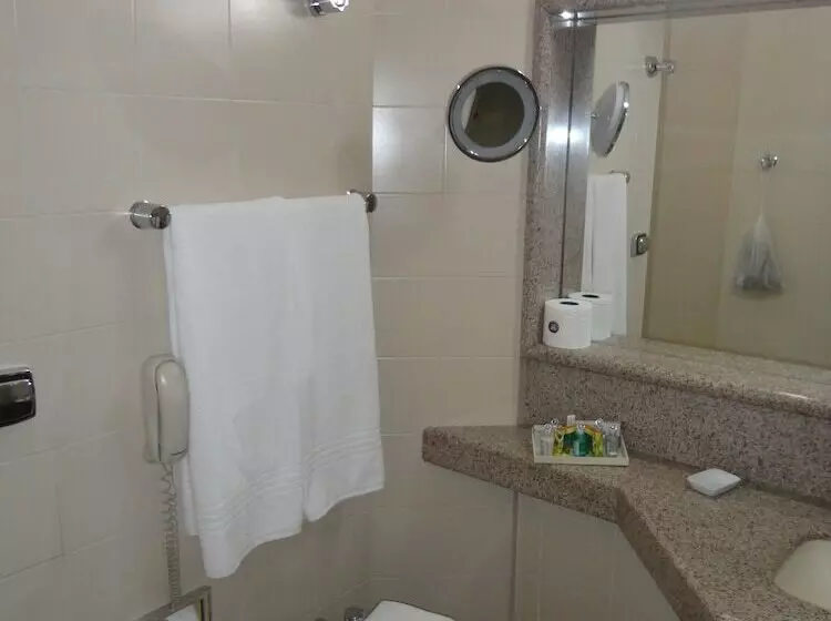 호텔 Bourbon Londrina Business