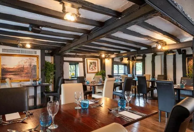 ホテル Donnington Manor