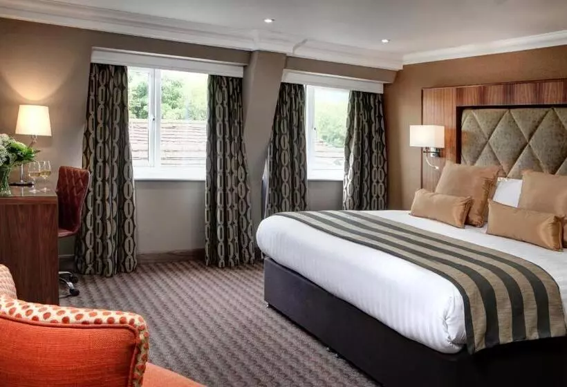 ホテル Donnington Manor