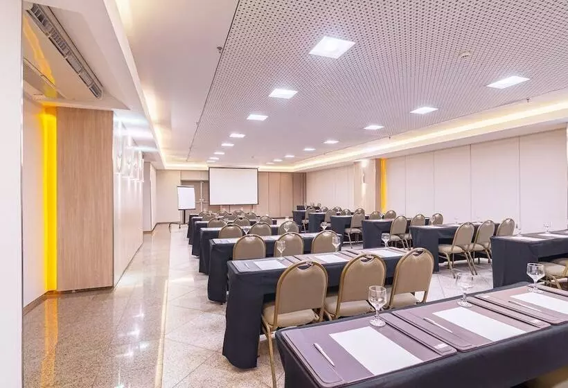 فندق Seara Praia